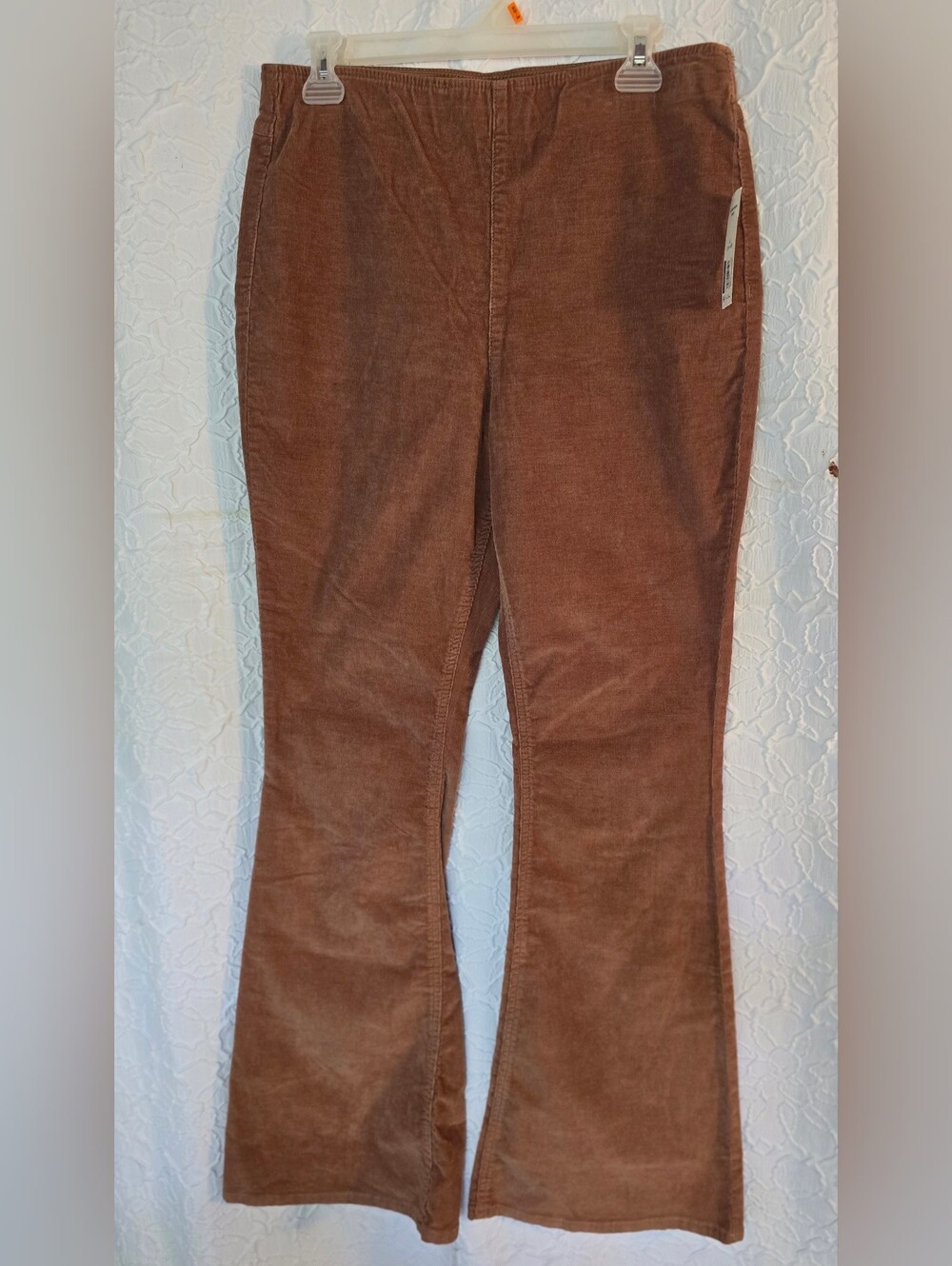 No Boundaries Super High Rise Corduroy Pull On Flare Pants Womens Large (11-13)